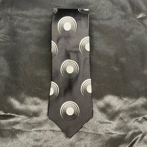 Duchamp, 100% silk tie